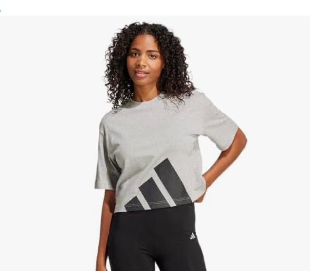 adidas – Playera Deportiva para Mujer
✨Estilo icónico. Rendimiento total.