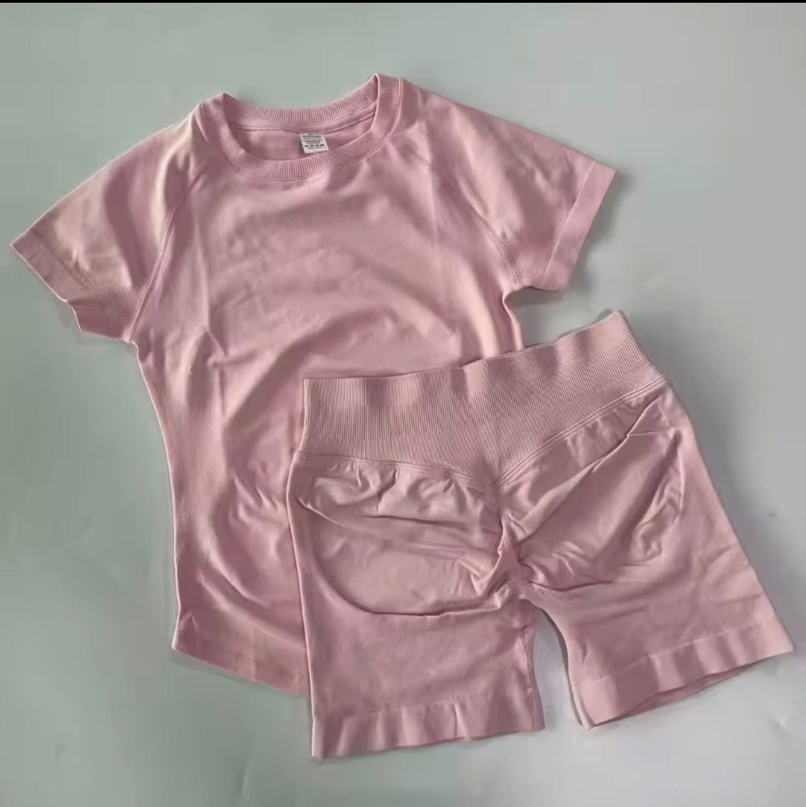 “Libera tu mejor versión: comodidad, estilo y rendimiento en un solo conjunto”✨